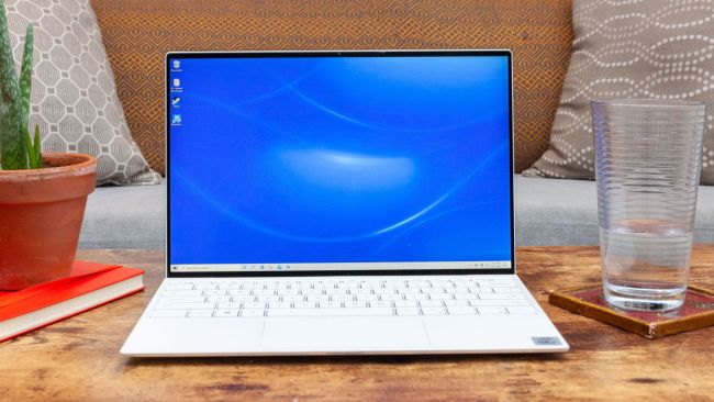 best college laptops in 2020: best laptop for science students: Dell XPS 13 (Late 2019)