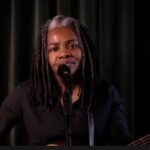 Singer Tracy Chapman returns to perform, on Seth Meyer’s late-night