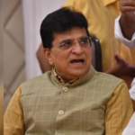 अर्णबला भेटायला गेलेल्या भाजप नेते किरीट सोमय्यांना पोलिसांनी उचलून फेकून