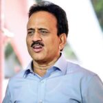 गिरीश महाजनांना शिविगाळ, गाडीवर दगडफेक! जळगावमध्ये राडा